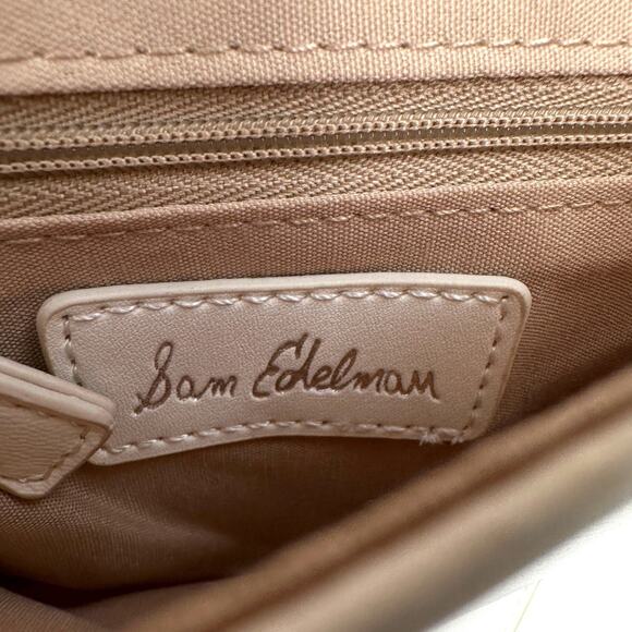 Sam Edelman Hallie‎ White Quilted Pattern Adjustable Strap Metal Logo Belt Bag - Picture 4 of 9